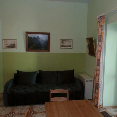 Apartment Fontane 4 *